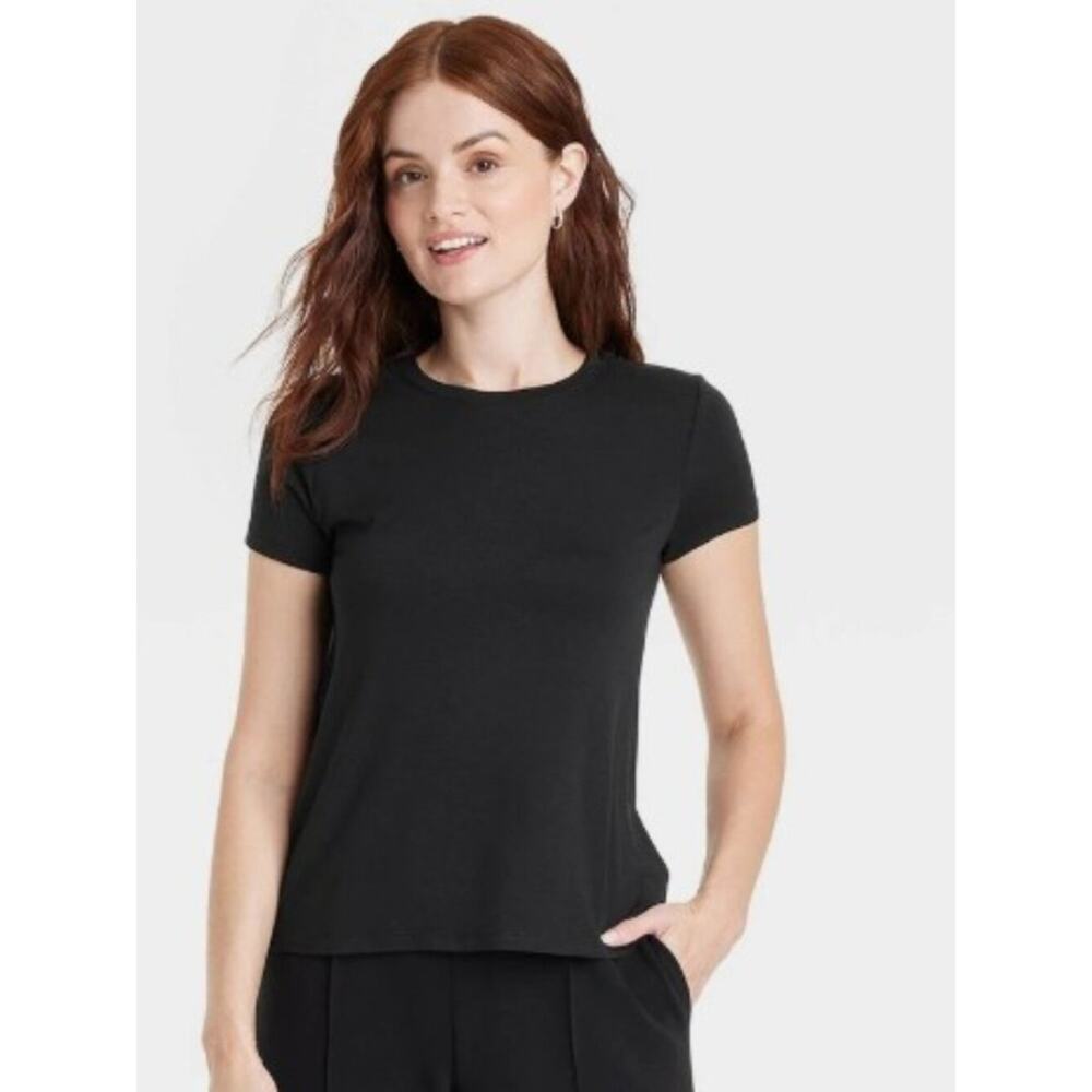a new day Black Short Sleeve Crewneck Tee size XL